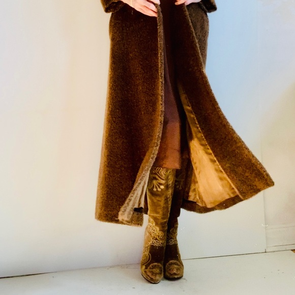 Killer Knee High Embroidered Boots🌸❤️Barely worn🌸 STUNNING 🌸🌸 - Picture 3 of 7